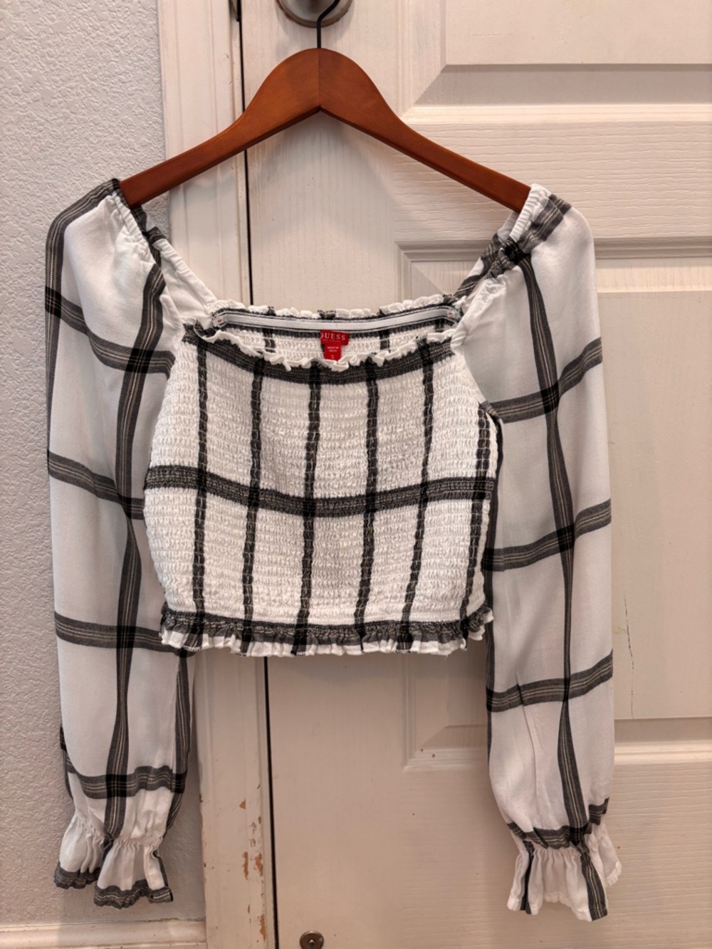 GUESS Plaid Smocked Crop Top – Size Small - Picture 3 of 7